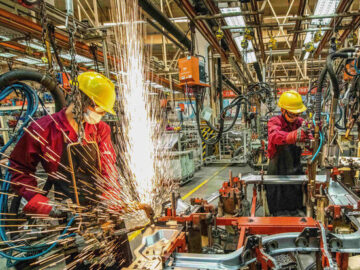 افول صنعت در ۱۰ سال/ علل سهم ۱۳ درصدی صنعت از تولید ناخالص داخلی