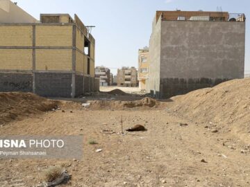 با دست فرمون فعلی مسئولان وعده‌های دولت برای ساخت مسکن بر زمین می‌ماند