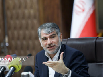 باید برای محصولات شیلاتی از طعم تا تنوع کاری کنیم/۱۲ هزار صیاد بدون مجوز وجود دارد