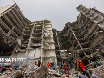 تخلیه ساختمان‌های اطراف متروپل/ اعمال محدودیت ترافیکی برای تخریب