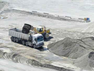 تعارض منافع نباید مانع ادامه فعالیت کسب‌وکارهای حوزه معادن شود