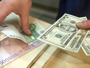 فارس من| مطالبه مردم بابت اخذ مالیات از معاملات ارز/ ‌مالیات بر عایدی سرمایه راهکار مقابله با دلالی ارزی