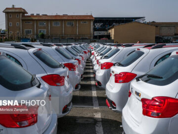 بازار پرتیراژهای خودروسازان در نیمه آذر ماه چگونه بود؟