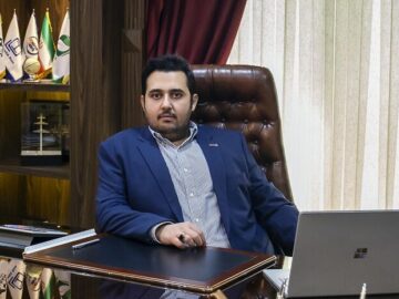 بیشتر توان بخش خصوصی در رفع موانع تولید تلف می‌شود| خصولتی‌ها از آب گل‌آلود ماهی می‌گیرند