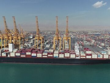 تخلیه و بارگیری ۱۰۰ میلیون تن کالا در بنادر تجاری کشور