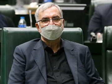 حذف سقف کارانه دریافتی نیروهای انسانی متخصص به منظور ماندگاری پزشکان در مناطق محروم