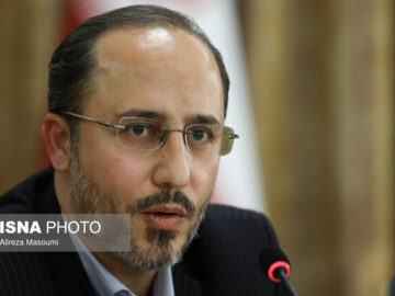 خلجی: اغتشاشات از عوامل بنیادی التهاب بازار ارز بود