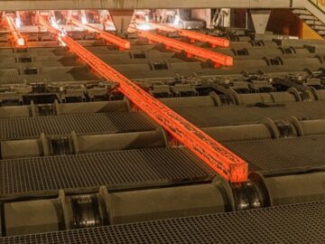 عرضه فولاد در بورس بیش از تقاضاست/ بخشنامه کف عرضه را اصلاح کنید