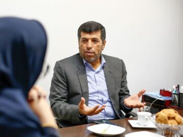 مسئولان با تولیدکنندگان همسو باشند | بی برنامگی دولت در بخش تولید