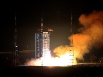 موشک چینی با موفقیت یک ماهواره را به فضا ارسال کرد