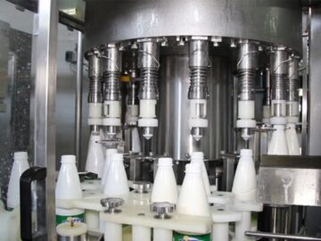 پالایش روزانه ۱.۲ میلیون لیتر شیر در پالایشگاه کاله