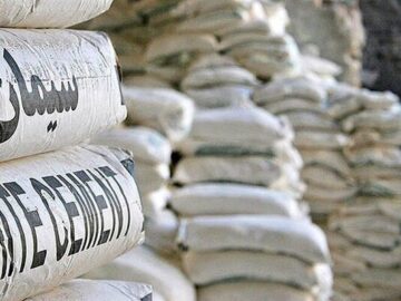 کمبود سیمان در کشور وجود ندارد