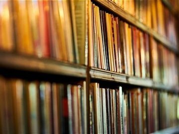 دانشگاه آزاد نمی‌خواهد پایان‌نامه‌ها و رساله‌های خود را رایگان در اختیار همه قرار دهد