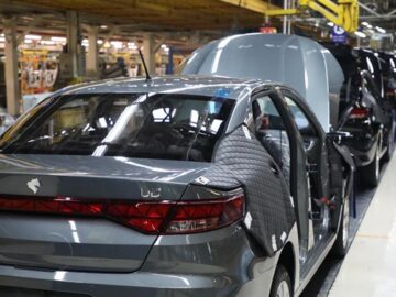 دلایل شکل‌‌گیری تقاضای کاذب خودرو/ ا‌ستمرار عرضه در بورس‌ قیمت خودرو را واقعی می‌کند‌