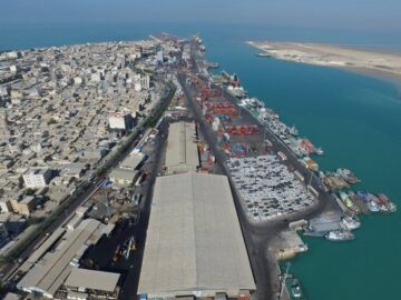 راه‌اندازی خط کشتیرانی کانتینری از بندر بوشهر به امارات
