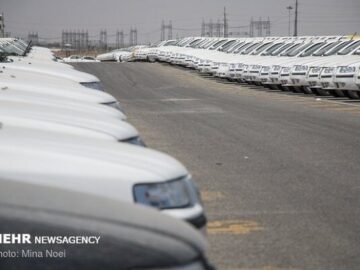 عرضه ۱۷۰ هزار خودروی داخلی در روزهای آتی/ انجام ۴۰ هزار ثبت سفارش