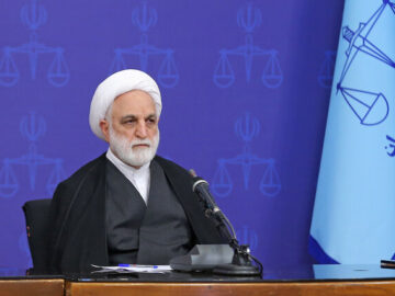 محسنی اژه‌ای: در حوزه مسائل اقتصادی شاهد یک برنامه منسجم نیستیم