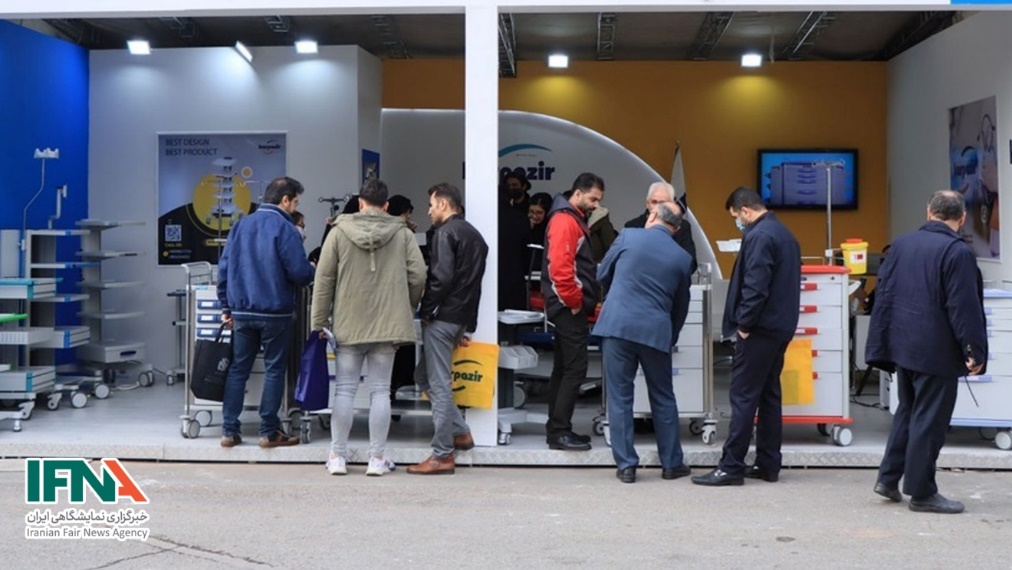 مزایا و معایب نمایشگاه چیست؟