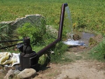 نقره‌داغ صاحبان چاه‌های آب غیرمجاز/ پرداخت هزینه آب ۲۰ برابر نرخ مجاز متناسب با کاهش ذخیره آب‌خوان