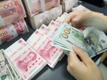 کاهش ارزش دلار به نفع چین شد