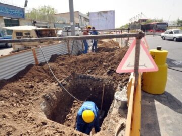 آخرین وضعیت اجرای طرح فاضلاب اهواز/ علت کندی آسفالت معابر