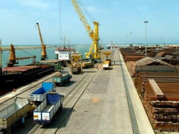 اقتصاد دریامحور ابزار توسعه کشور‌/ هدفگذاری افزایش ظرفیت عملیاتی‌ بندر امیرآباد