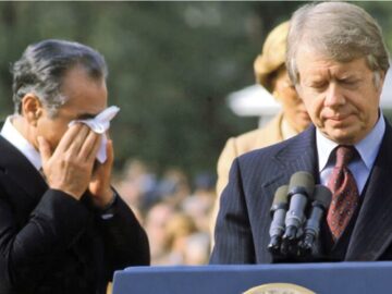 ایران استوار، ۴۴ سال افتخار| فساد و وابستگی شاه گرفتاری بزرگ اقتصاد پیش از انقلاب/ بیماری «به عرض رسیده» عامل فروپاشی پهلوی