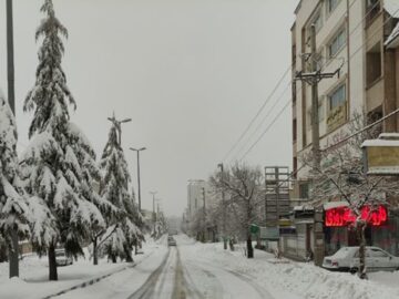 برف و باران در تهران و چندین استان/ هشدار آبگرفتگی معابر و اختلال در تردد محورهای برف‌گیر