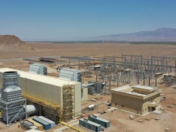 بهره‌برداری پیاپی از نیروگاه‌های جدید/ نیروگاه زرند برق ۱٫۵ میلیون نفر را تامین می‌کند