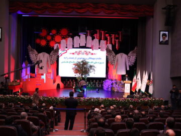 تجلیل از ۱۴ خانواده شهدای داروسازی دفاع مقدس| ایران تنها تولید کننده واکسن کرونا در منطقه