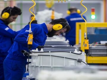 ضرورت حمایت شرکت‌های بزرگ از بنگاه‌های کوچک برای پیشبرد اقتصاد