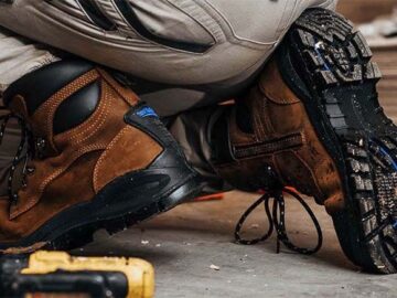 محافظت از پا با کفش ایمنی عایق برق