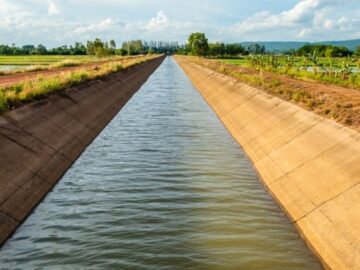 مشارکت مردم و دولت برای تکمیل طرح‌های آبی/ رونمایی از ۹ شبکه آبیاری در آستانه بهره‌برداری