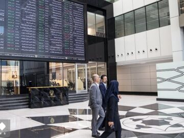 مصوبه کمیسیون تلفیق بورس را سبزپوش کرد/ کاهش فشار فروش در بازار سهام