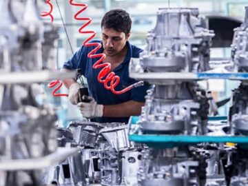 کاهش ۳۸.۷ درصدی تورم تولیدکننده صنعتی در دولت سیزدهم