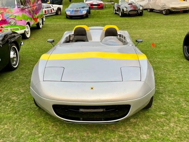 خودرویی که سقف و شیشه ندارد/ عکس