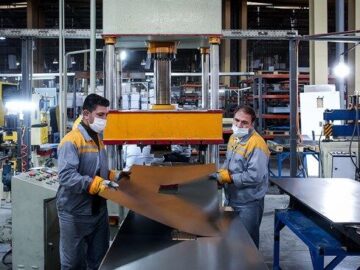 دولت بخش خصوصی را بزرگترین رقیب خود می داند