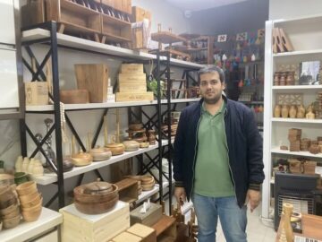 ضرورت توجه به صنایع دستی هنرمندان | دولت از دست ساخته‌ها حمایت کند