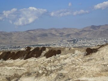 تفاهم‌نامه برای حل مشکلات پسماند در شهرک صنعتی انگوران منعقد شد