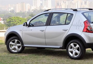 زمان رونمایی از ساندروی ایرانی مشخص شد/ قیمت این خودرو چقدر است؟