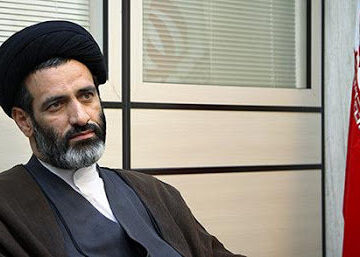 سازوکار جدیدی برای قیمت فولاد و پتروشیمی در نظر گرفته شود