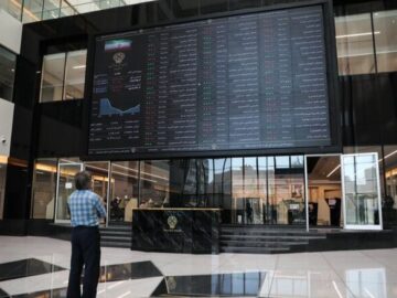 سیگنال وزیر بهداشت به سهامداران گروه دارویی؛ مجوزها و ارزها بدون تغییر