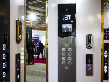 قیمت هر روز پس از استعلام از چندین تامین کننده مواد تعیین می شود