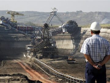 بخشنامه ها را با رایزنی تشکل های معدنی صادر کنید