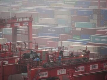 ضرورت توسعه روابط تجاری ایران با دنیا | دولت به بخش خصوصی اعتماد کند