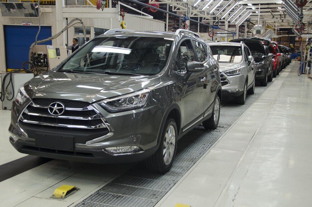 کاهش میلیاردی تعرفه ها به بهانه عمق ساخت داخل قطعات| مونتاژ خودرو تولید نیست!