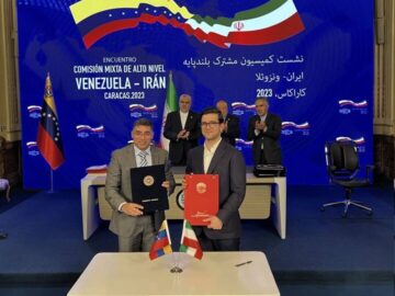 امضاء قرارداد ارتقاء و بهسازی ترمینال صادراتی خوزه بین پتروپارس و شرکت ملی نفت ونزوئلا (PDVSA)