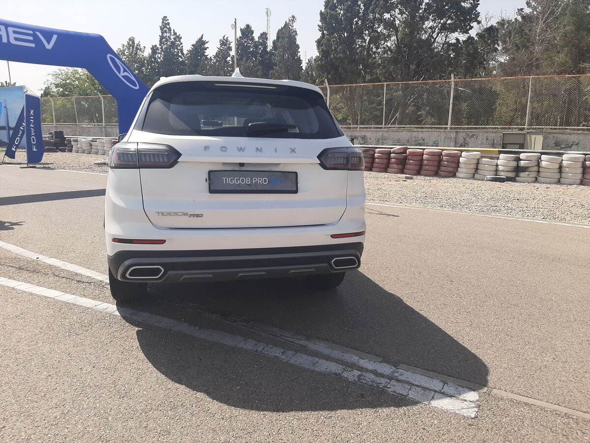 تیگو ۸ پرو پلاگین هیبرید چه ویژگی های دارد؟ | ۳۲۶ اسب بخار قدرت و مصرف ۱.۵ لیتر در ۱۰۰ کیلومتر