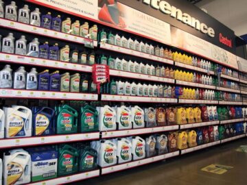 زنجیره توزیع روغن موتور از هم گسسته است| مدیران عامل سپاهان و ایرانول توزیع را بررسی کنند