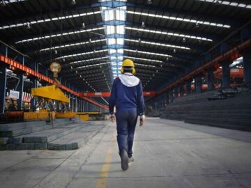 «فقدان استراتژی» چالش برنامه توسعه صنعتی | زیرساخت‌ها لنگ می‌زند